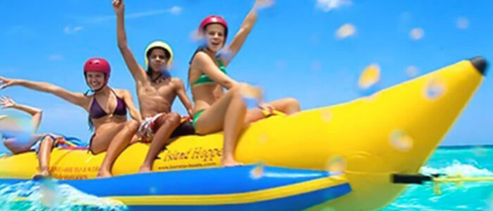 gallery-01700478692-banana-boat-ride-dubai